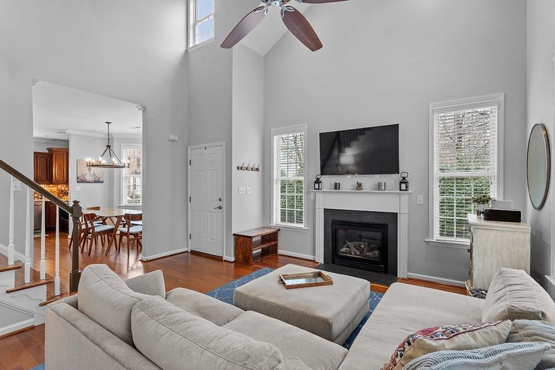 5511 Bradford Pear Ct, Raleigh, NC 27606