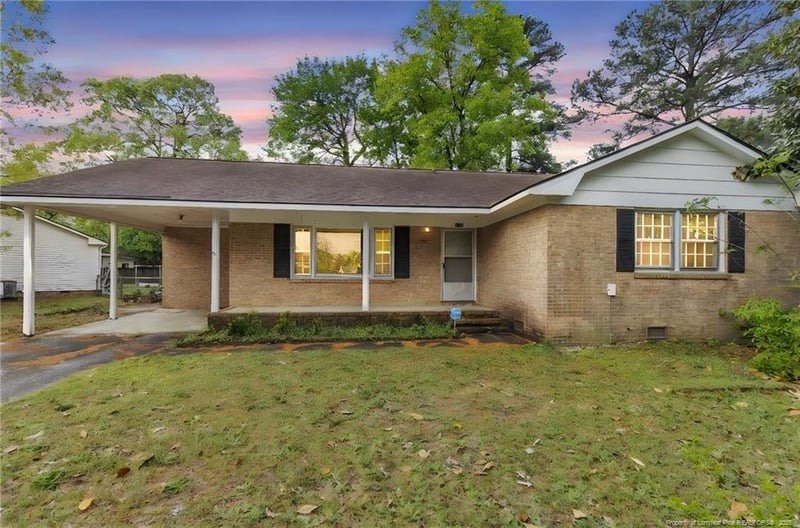 5511 Mesa Dr, Fayetteville, NC 28303
