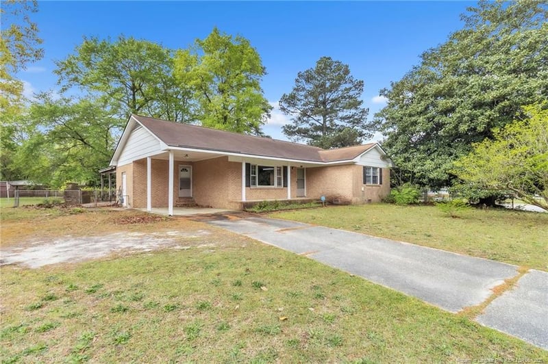 5511 Mesa Dr, Fayetteville, NC 28303