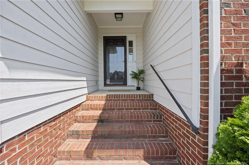 5511 Shady Lawn Dr, Hope Mills, NC 28348