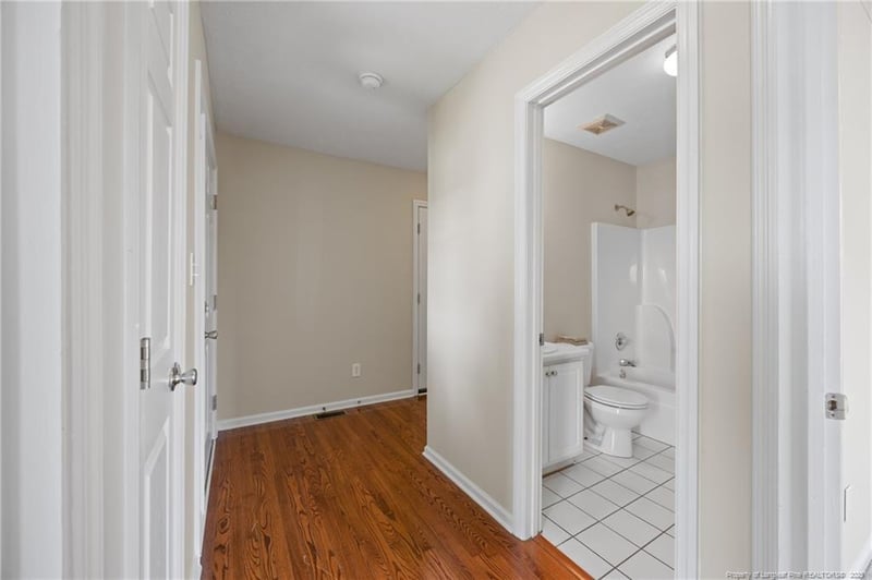 5511 Shady Lawn Dr, Hope Mills, NC 28348