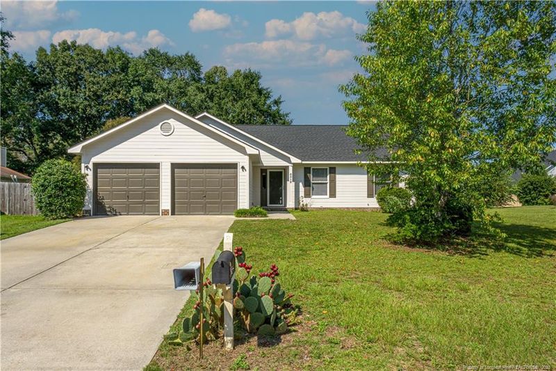 5512 Ballentine St, Hope Mills, NC 28348