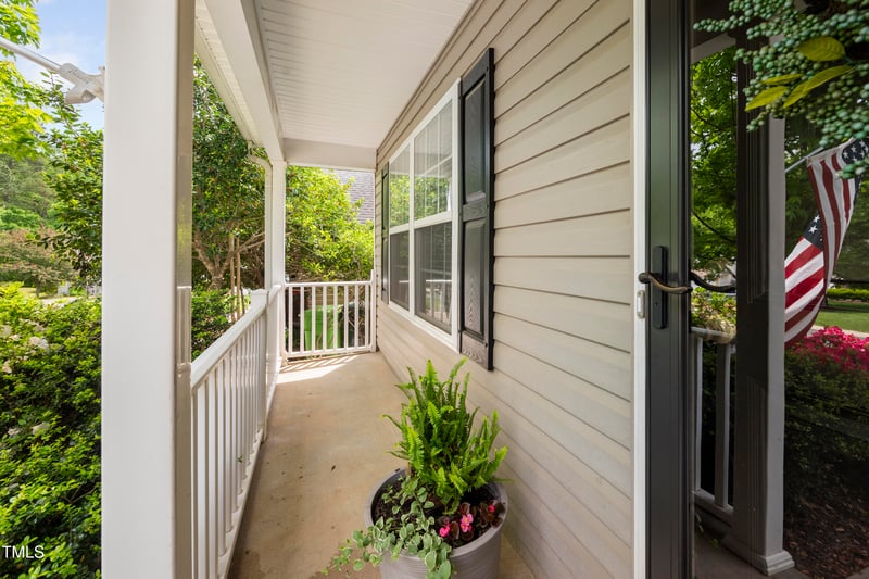 5512 Bridgeman Ct, Durham, NC 27703