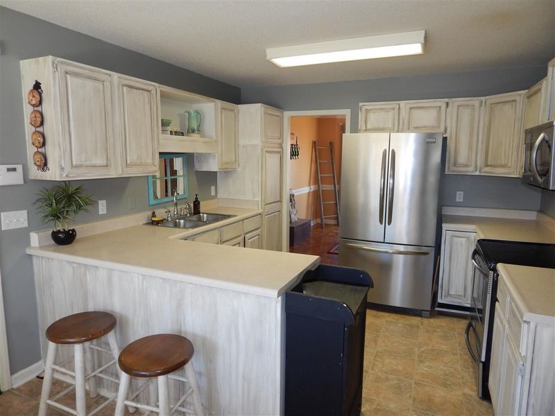 5512 Deep River Rd, Sanford, NC 27330