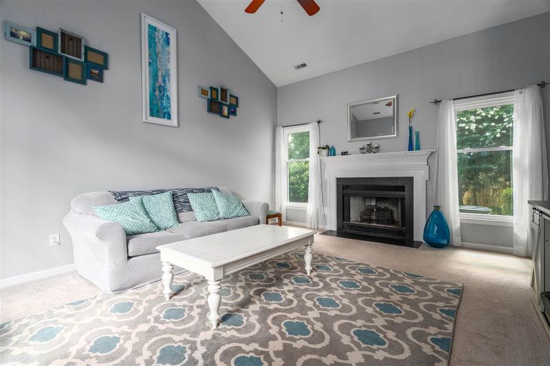 5512 Edgebury Rd, Raleigh, NC 27613