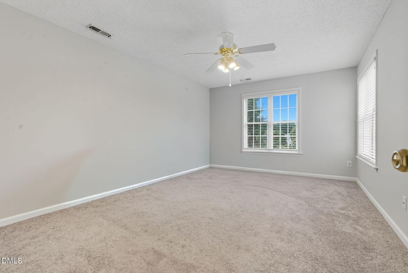 5512 Grand Traverse Dr, Raleigh, NC 27604