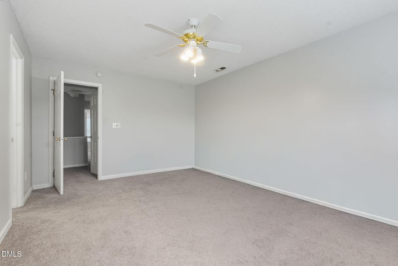 5512 Grand Traverse Dr, Raleigh, NC 27604