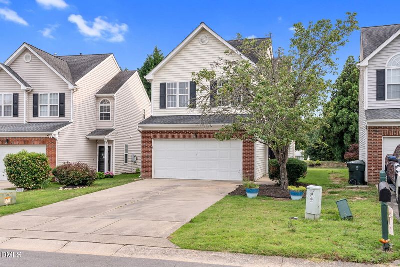 5512 Grand Traverse Dr, Raleigh, NC 27604