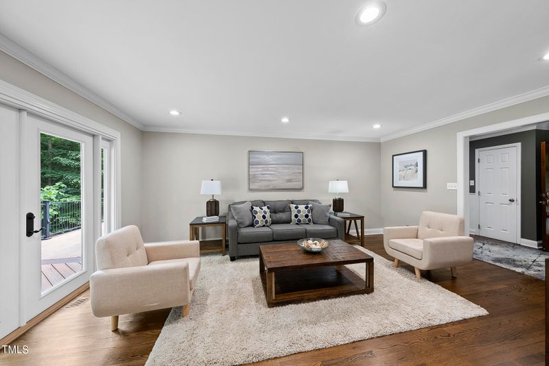 5512 N Hills Dr, Raleigh, NC 27612