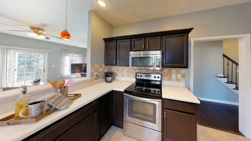 5512 Neuse Wood Dr, Raleigh, NC 27616