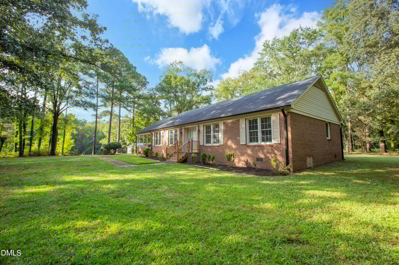 5512 Redwood Rd, Durham, NC 27704