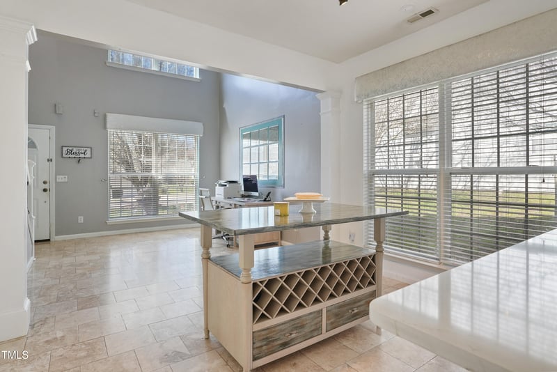 5512 Scenic Brook Ln, Raleigh, NC 27616