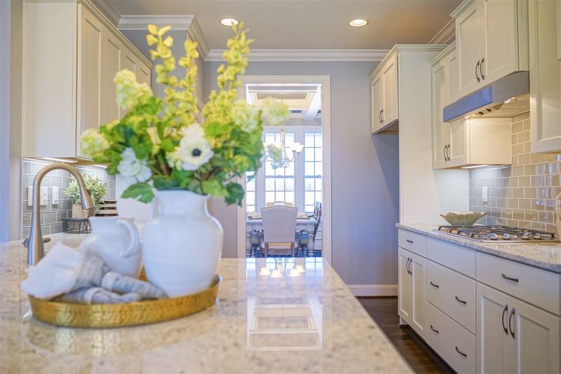 5512 Weathered Rock Ct, Knightdale, NC 27545
