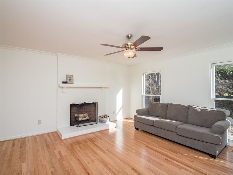 5512 Woodberry Rd, Durham, NC 27707