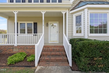 5513 Dunallie Dr, Fuquay Varina, NC 27526