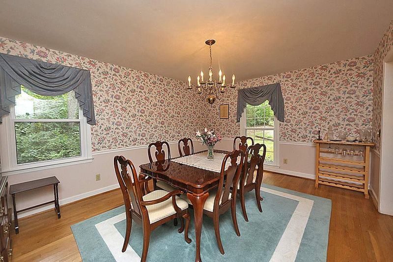 5513 Dutchman Dr, Raleigh, NC 27606