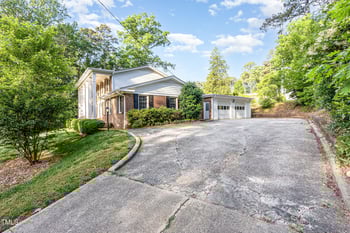 5513 Parkwood Dr, Raleigh, NC 27612