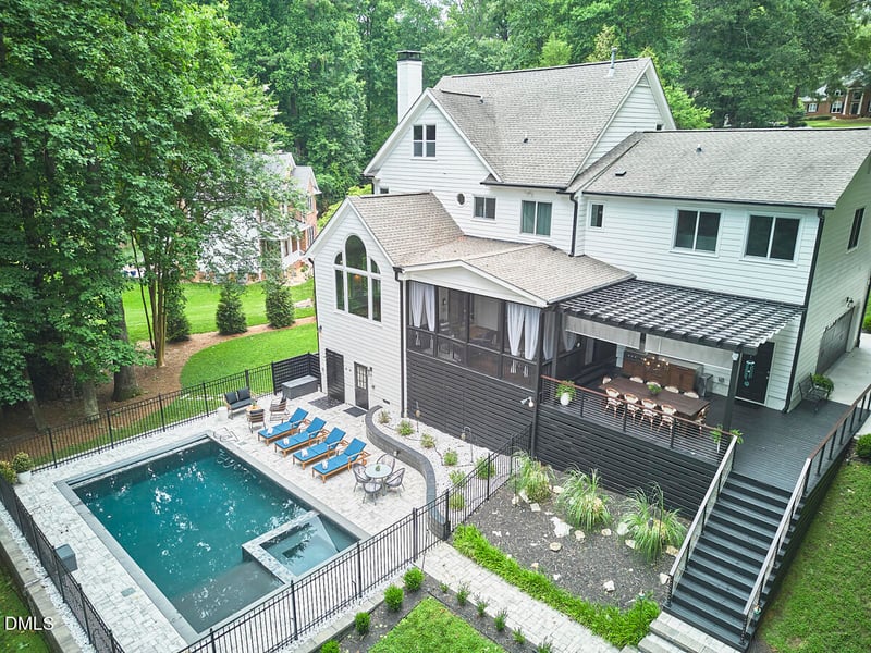 5513 Point Lake Ct, Holly Springs, NC 27540