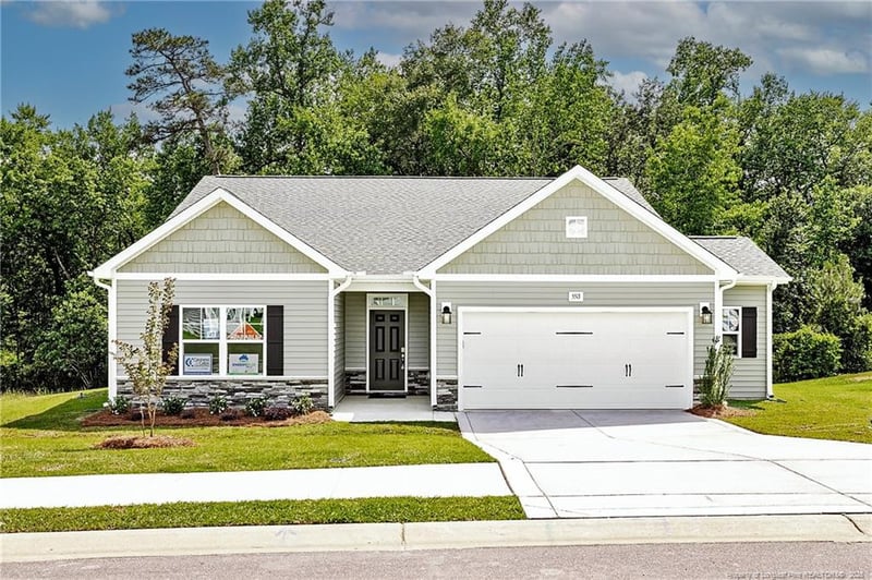 5513 Tall Timbers Dr, Fayetteville, NC 28311