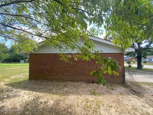 5514 Livingston Dr, Fayetteville, NC 28311