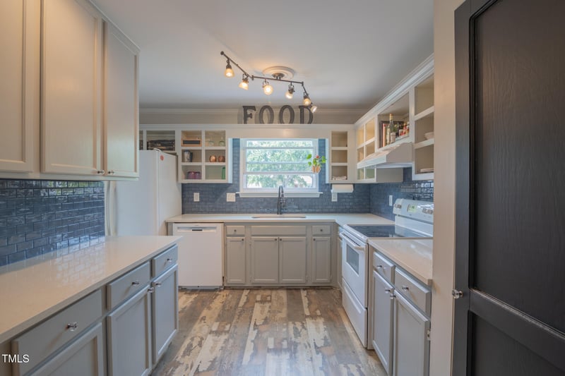 5514 Oldtowne Rd, Raleigh, NC 27612