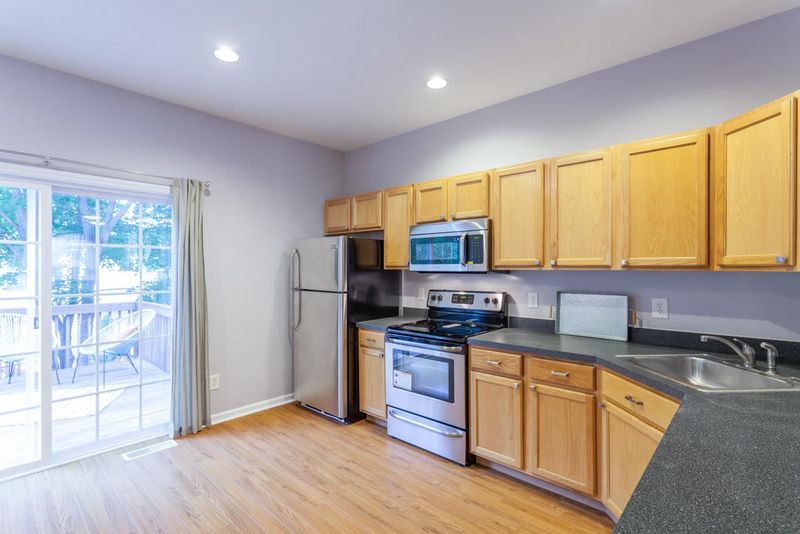 5515 Crabtree Park Ct, Raleigh, NC 27612