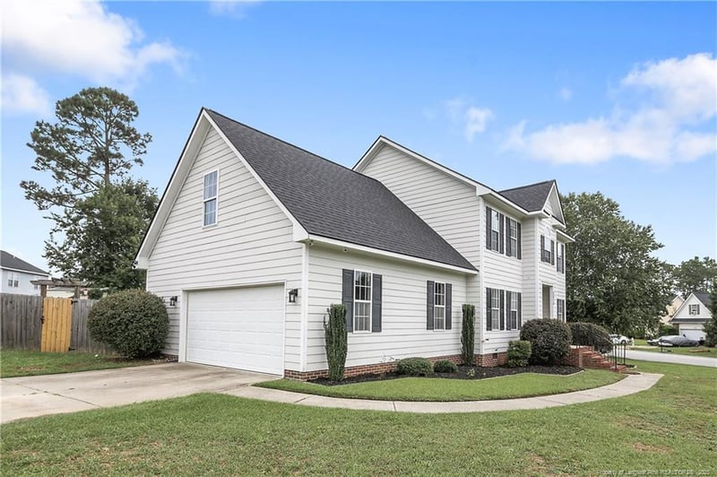 5515 Miranda Dr, Hope Mills, NC 28348