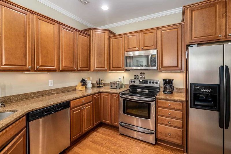 5515 S Roxboro St #9, Durham, NC 27713