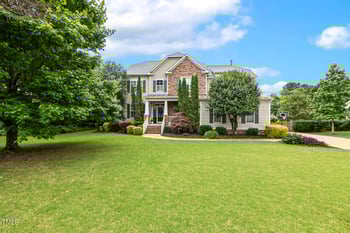 5516 Colonial Oaks Dr, Apex, NC 27539