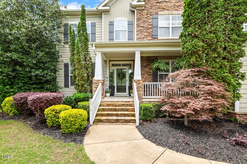5516 Colonial Oaks Dr, Apex, NC 27539