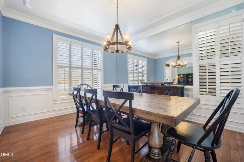 5516 Colonial Oaks Dr, Apex, NC 27539