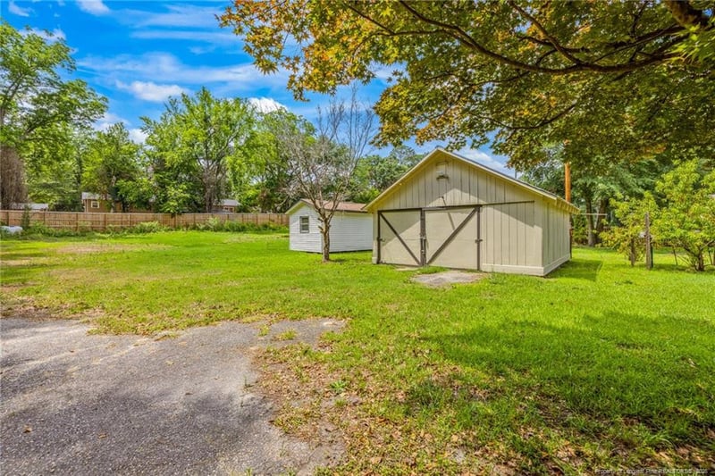 5516 Mcphail St, Hope Mills, NC 28348
