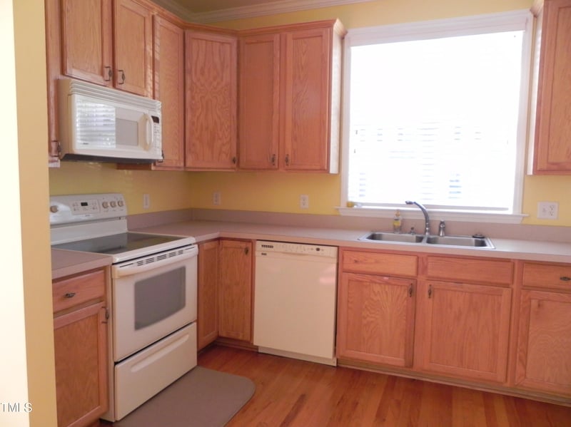 5517 Bradford Pear Ct, Raleigh, NC 27606