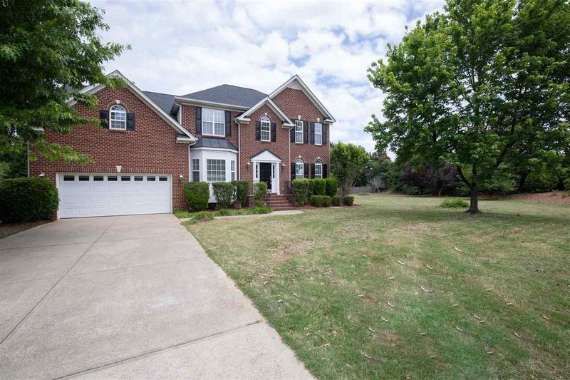 5517 Colonial Oaks Dr, Apex, NC 27539