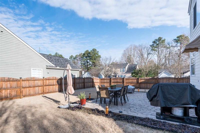 5517 Cumberland Plain Dr, Raleigh, NC 27616
