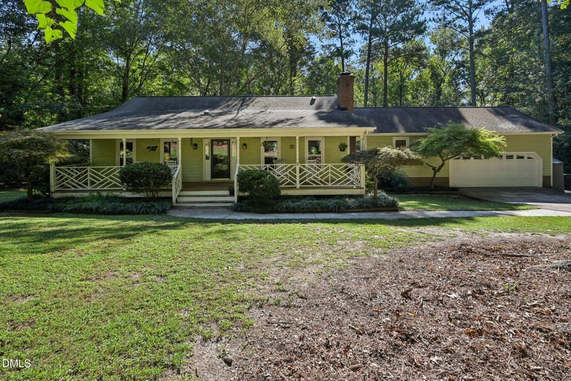 5517 Doemont Dr, Apex, NC 27539
