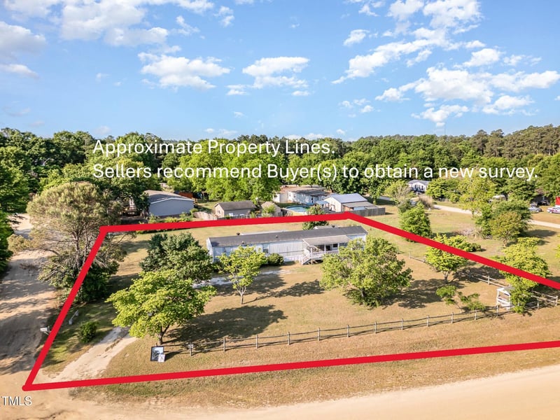 5517 Gilcrest Sands Dr, Hope Mills, NC 28348
