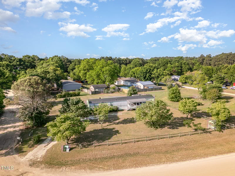 5517 Gilcrest Sands Dr, Hope Mills, NC 28348