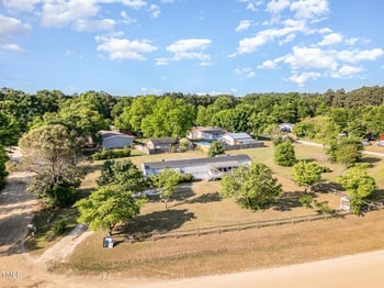 5517 Gilcrest Sands Dr, Hope Mills, NC 28348