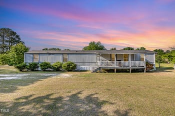 5517 Gilcrest Sands Dr, Hope Mills, NC 28348