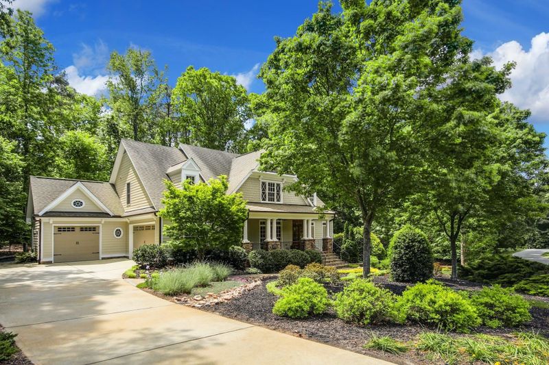 5517 Hickory Leaf Dr, Raleigh, NC 27606