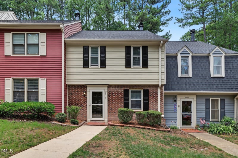 5519 Hamstead Crossing, Raleigh, NC 27612