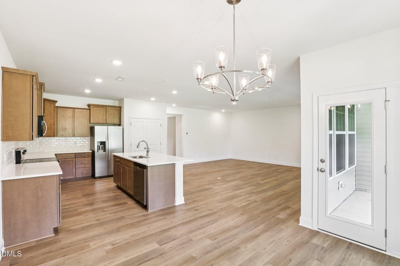 552 Hipwood Dr, Zebulon, NC 27597