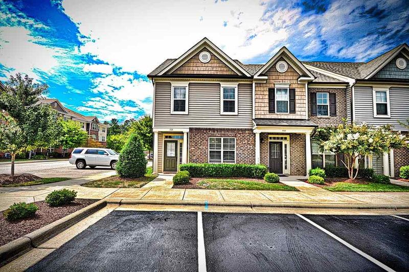 552 Matheson Pl, Cary, NC 27511
