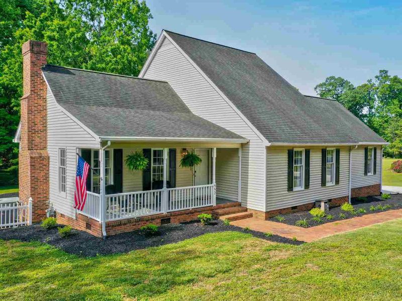 552 Williamsdale Rd, Graham, NC 27253