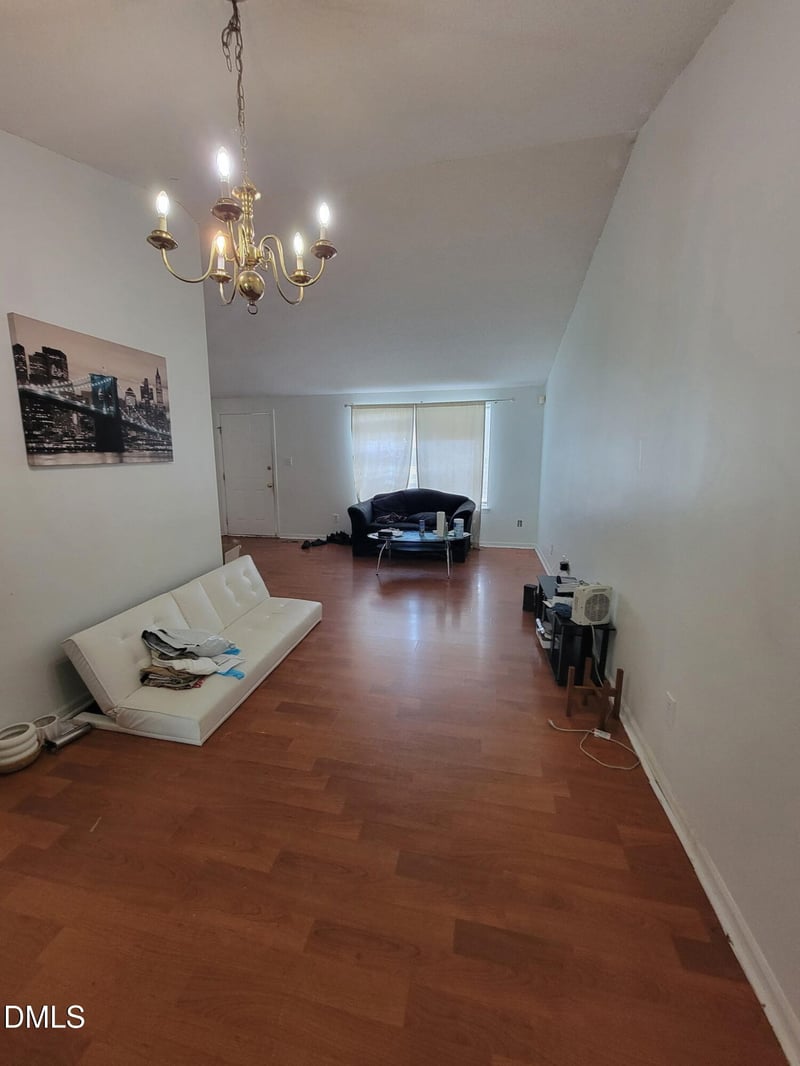 5520 Bellcamp Ct, Raleigh, NC 27610