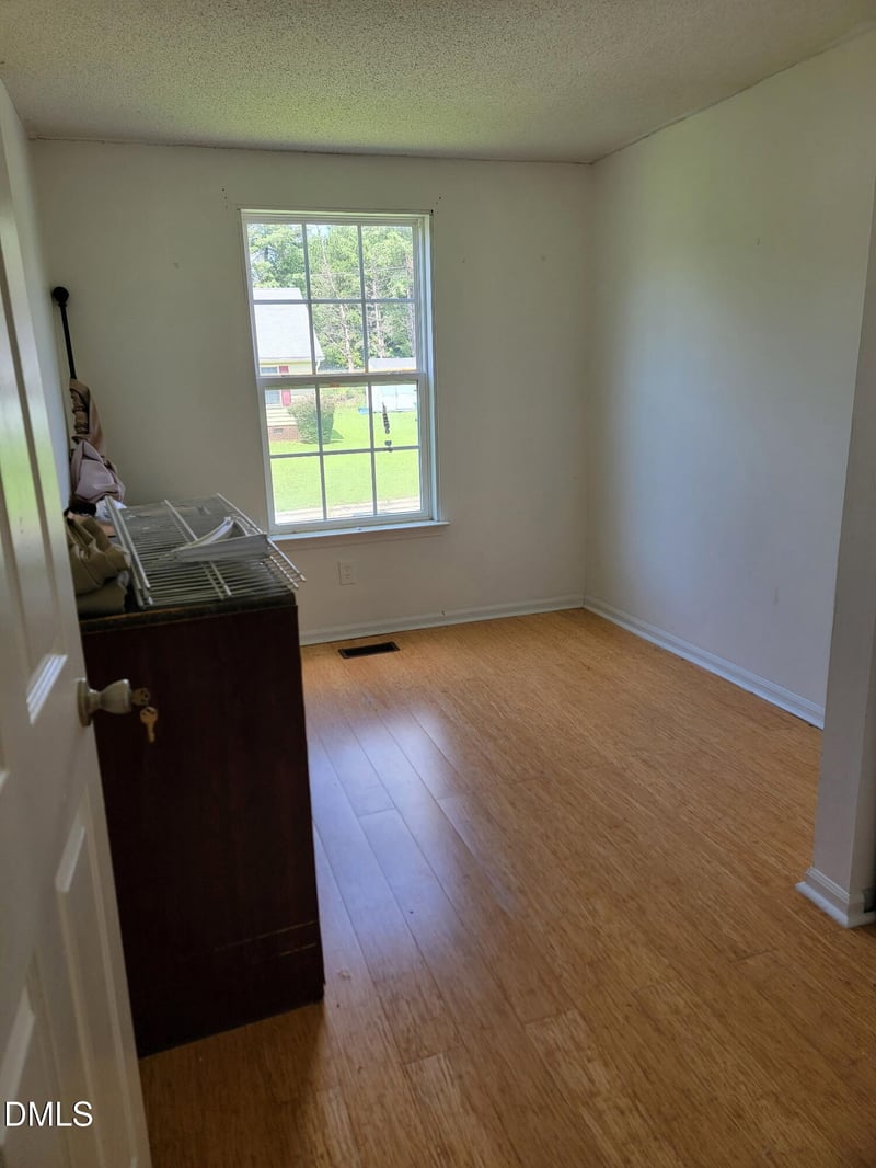 5520 Bellcamp Ct, Raleigh, NC 27610