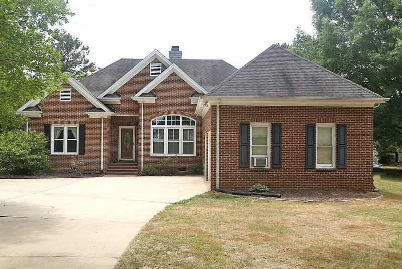 5520 Brickyard Ct, Garner, NC 27529