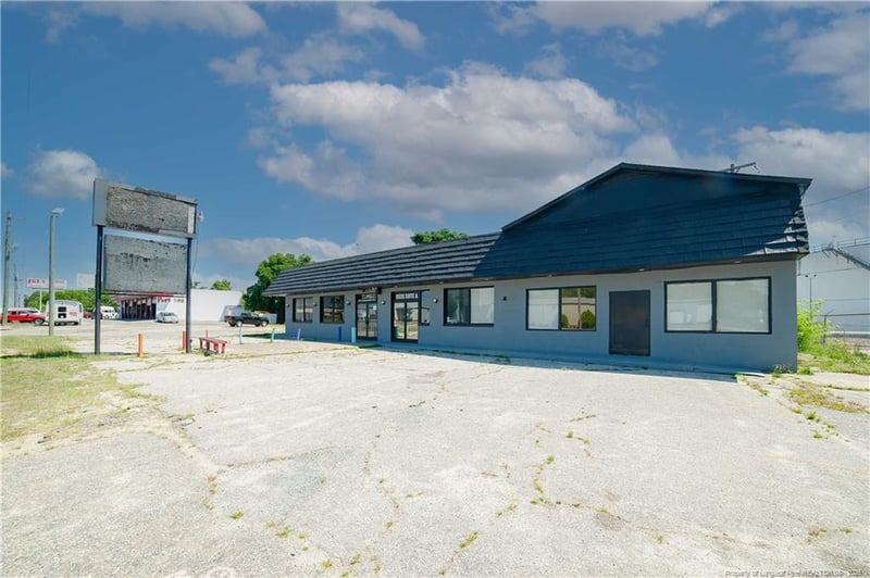 5520 Murchison Rd, Fayetteville, NC 28311