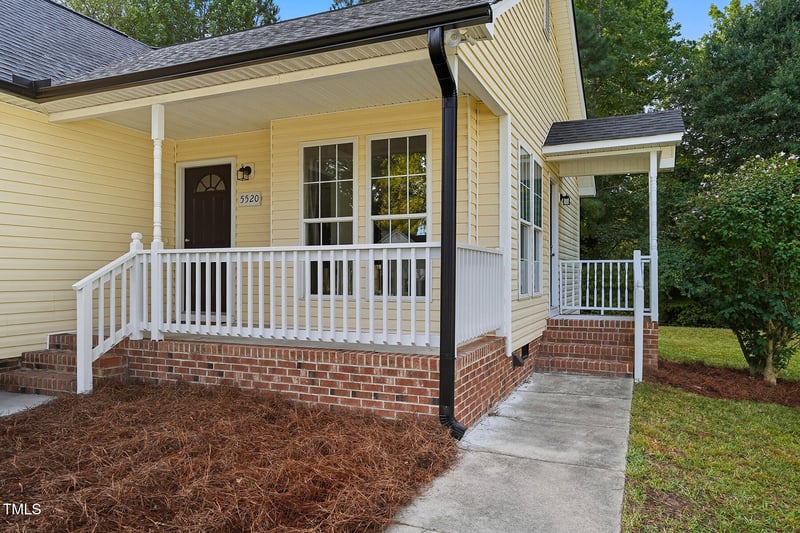 5520 Oregon Landing Pl, Raleigh, NC 27610